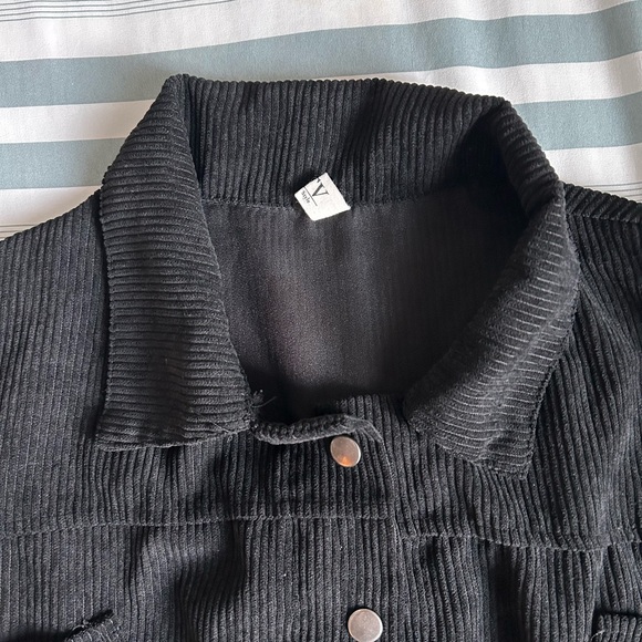 YesStyle black cropped corduroy jacket - Picture 6 of 8